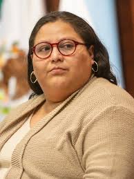 Denisa R.